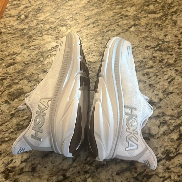 Men’s HOKA Clifton 9 Sz 9.5 D New - Picture 6 of 9